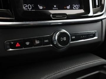 Volvo V90 II Kombi 2.0 D3 150KM 2017 Volvo V90 automat skóra full LED navi klim auto, zdjęcie 26