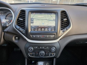Jeep Cherokee V Terenowy 3.2 V6 272KM 2017 JEEP CHEROKEE Overland V6 3.2l benzyna 272KM 4X4 Salon PL LPG Wentylacja, zdjęcie 9
