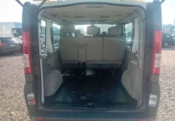 Renault Trafic II Kabina 2.0 dCi 90KM 2009 Renault Trafic Renault Trafic 2.0 Diesel 90KM, zdjęcie 9