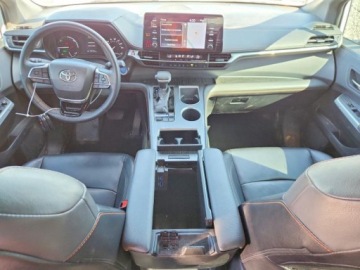 Toyota Sienna III 2022 Toyota Sienna XSE 2022 2.5 Benzyna 189KM, zdjęcie 8