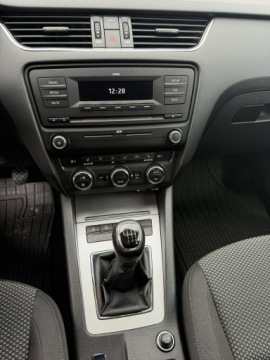 Skoda Octavia II Hatchback Facelifting 1.2 TSI 105KM 2013 Škoda Octavia Skoda Octavia 1,2 Tsi 105ps ładna, zdjęcie 8