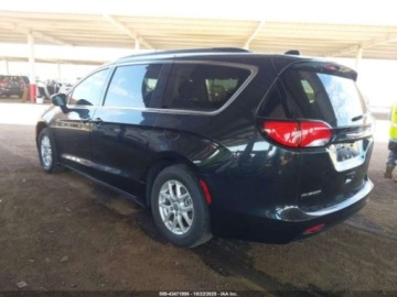 Chrysler Voyager V 2020 Chrysler Voyager 2020 r.,3,6L LXI 3.6 Benzyna 287KM, zdjęcie 3