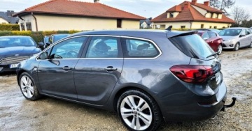Opel Astra J Sports Tourer 1.4 Turbo ECOTEC 140KM 2011 Opel Astra BENZYNA AUTOMAT bogata wersja COSMO nawigacja okazja 1.4, zdjęcie 20