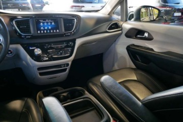 Chrysler Pacifica II 2020 Chrysler Pacifica Touring L 3.6L Pentastar V6 287KM StowN Go S Kamera 7os, zdjęcie 17