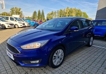 Ford Focus III Kombi Facelifting 1.5 TDCi 95KM 2017 Ford Focus Ford Focus 1.5 TDCiEcoBlue 95 KM M6 SalonPLSerwisASOFVMarza, zdjęcie 2