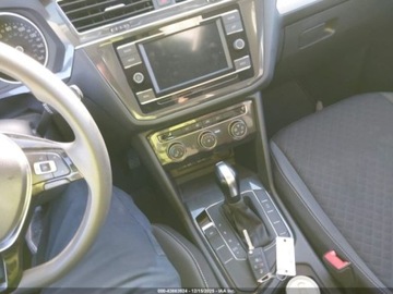 Volkswagen Tiguan II 2021 Volkswagen Tiguan 2,0T, od ubezpieczalni 2.0 Benzyna 184KM, zdjęcie 11