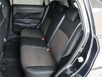 Mitsubishi ASX I SUV Facelifting 2016 1.6 117KM 2017 Mitsubishi ASX 1.6 Ben.117KM/Alu, zdjęcie 17