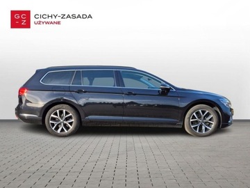 Volkswagen Passat B8 Variant Facelifting 2.0 TDI SCR 150KM 2022 Volkswagen Passat SalonPL serwis ASO 2.0TDI 150KM MatrixLED pakiety AppCon, zdjęcie 5