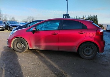 Kia Rio III Hatchback 5d Facelifting 1.4 WGT 90KM 2015 Kia Rio 2015r, 1.4 CRDI. Lekko uszkodzony prawy bok. Jezdzi. 1.4 Diesel, zdjęcie 18