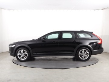 Volvo V90 II Kombi 2.0 D4 190KM 2018 Volvo V90 Cross Country D4 2.0 AWD, Serwis ASO, zdjęcie 2