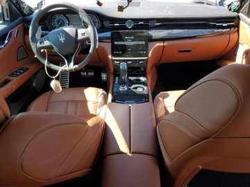 Maserati Quattroporte II 2023 Maserati Quattroporte Modena 2023 3.0l 3.0 Benzyna 424KM, zdjęcie 8