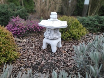 Японская лампа в виде садовой пагоды Киёмидзу-дэра