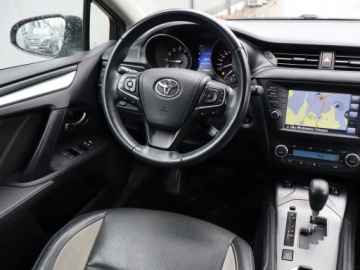 Toyota Avensis III Wagon Facelifting 2015 1.8 Valvematic 147KM 2018 Toyota Avensis 1.8 Valvematic, Salon Polska, zdjęcie 6