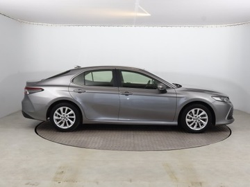Toyota Camry IX Sedan 2.5 Hybrid Dynamic Force 218KM 2021 Toyota Camry 2.5 Hybrid, Salon Polska, zdjęcie 5