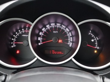 Kia Venga Mikrovan 1.4 DOHC CVVT 90KM 2011 Kia Venga 1.4 CVVT, Salon Polska, 1. Właściciel, zdjęcie 10