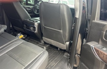  GMC Sierra K2500 Denali 2023 6.6l 6.6 Diesel 445KM, zdjęcie 8