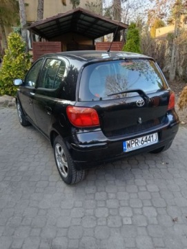Toyota Yaris I 1.3 i 16V 86KM 2004 Toyota Yaris 1.3 benzyna, 2004 r., 5-drzwiowy, zdjęcie 2