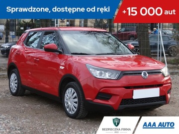 Ssangyong Tivoli Crossover 1.6 128KM 2016 SsangYong Tivoli 1.6 e-XGi, Salon Polska