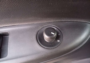 Opel Karl 1.0 Ecotec 75KM 2017 Opel Karl Zarejestrowany - benzypadkowy - benzyna - klimatyzacja Benzyna, zdjęcie 20