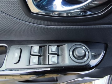 Renault Captur I Crossover 0.9 Energy TCe 90KM 2016 Renault Captur I wł. serwis bogata opcja, zdjęcie 12