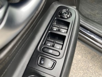 Jeep Renegade SUV 1.4 MultiAir 140KM 2018 Jeep Renegade AUTOMAT NAWIGACJA GRZANE FOTELE PARKTRONIC TEMPOMAT GWARANC, zdjęcie 18