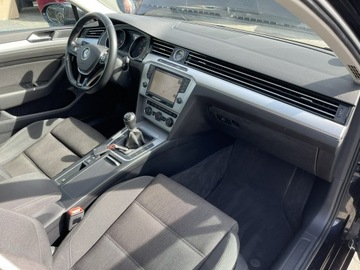 Volkswagen Passat B8 Variant 2.0 TDI 150KM 2015 Volkswagen Passat Climatronic Navigacja, zdjęcie 7