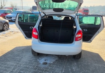 Skoda Fabia II Hatchback 1.2 i HTP 12V 70KM 2008 Skoda Fabia 1,2 Ben Klima 1.2 Benzyna 70KM, zdjęcie 24