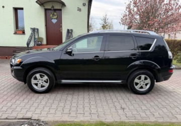 Mitsubishi Outlander II 2.0 MIVEC 147KM 2010 Mitsubishi Outlander 2.0 147KM Alkantara CLIMATRONIC Bezwypadkowy Serwis D, zdjęcie 2