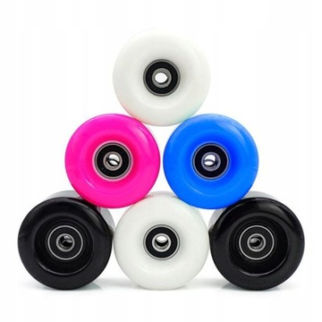 Комплект из 4 четырехколесных роликовых коньков диаметром 58 мм, 82A