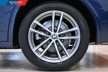 BMW X3 G01 SUV 2.0 20d 190KM 2018 BMW X3 xDrive20dFV23Adaptacyjne reflektory LEDSterowanie Gestami BMW, zdjęcie 20