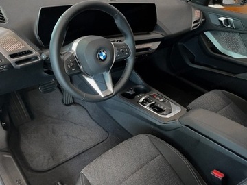 BMW Seria 1 F70 2025 BMW Seria 1 116 Sport Hatchback 1.5 (122KM) 2025, zdjęcie 6