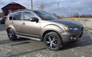 Mitsubishi Outlander II 2.0 MIVEC 147KM 2011