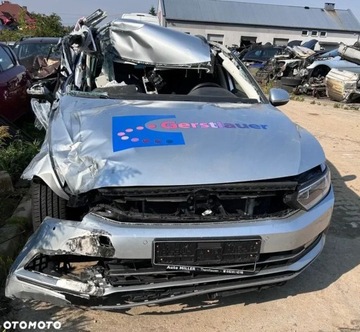 Volkswagen Passat B8 Variant 2.0 TDI BlueMotion SCR 150KM 2017 Volkswagen Passat 2.0 Diesel 150KM, zdjęcie 4