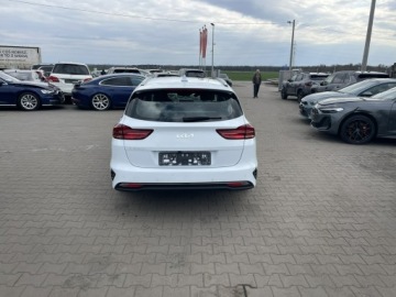 Kia Ceed III Kombi Facelifting 1.5 T-GDI 140KM 2025 Kia Cee'd Automat mHEV Podgrzewanie Kamera, zdjęcie 3