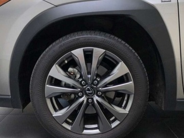 Lexus UX Crossover Facelifting 2.0 300h 199KM 2025 Od ręki - 300h F Sport Design 2.0 Hybrid Dynamic Force 199KM, zdjęcie 12