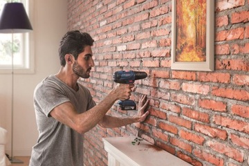 ОТВЕРТКА 18V GSB 18V-21 BOSCH 2x2.0Ah