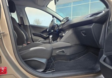 Peugeot 208 I Hatchback 3d 1.2 VTI 82KM 2014 Peugeot 208 1,2 82KM - Active - salon PL, bezwypadkowy 1.2 Benzyna 82KM, zdjęcie 16