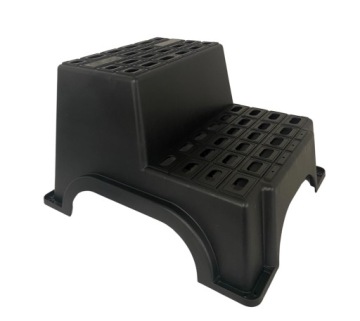 MILENCO ПРИЦЕП ВЪЕЗД СТУПЕНЬ ПРОЧНЫЙ