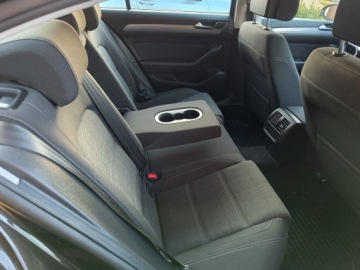 Volkswagen Passat B8 Limousine Facelifting 2.0 TDI SCR 150KM 2020 Volkswagen Passat B8 2.0 TDI DSG 88 tyś km Salon lakier otyginał rok 2020, zdjęcie 11