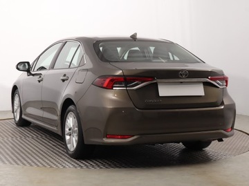 Toyota Corolla XII Sedan 1.5 VVT-i 125KM 2022 Toyota Corolla 1.5 VVT-i, Salon Polska, zdjęcie 3