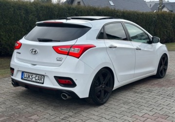 Hyundai i30 II Hatchback 5d Facelifting 1.6 GDI 186KM 2016 Hyundai i30 1,6Turbo 186KM Climatronic Kamera Led Navi Bezwypadkowy SERWIS, zdjęcie 4