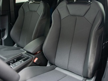 Audi Q3 II SUV 1.5 35 TFSI 150KM 2025 AUDI Q3 35 TFSI S line Suv 1.5 (150KM) 2025, zdjęcie 3