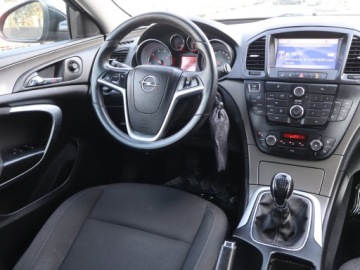 Opel Insignia I Sports Tourer 2.0 CDTI ECOTEC 130KM 2011 Opel Insignia 2.0 CDTI, Navi, Klima, Klimatronic, zdjęcie 6