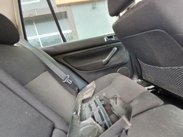 VW Golf iv 5d boczek drzwi tapicerka lewy prawy