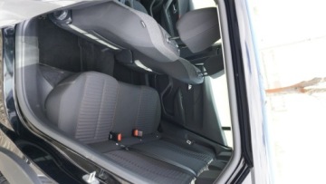 Peugeot 2008 II SUV 1.2 PureTech 100KM 2021 Peugeot 2008 2021 Rok Bogate wyposażenie, zdjęcie 20