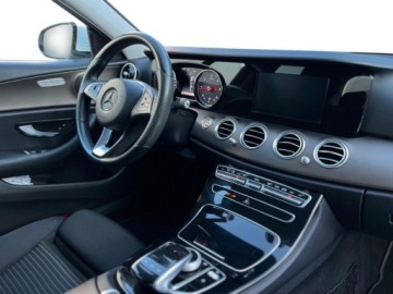 Mercedes Klasa E W213 Limuzyna 2.0 220d 194KM 2016 Mercedes-Benz Klasa E W213 Salon PL Automat Kamera Czujniki Pakiet Bu, zdjęcie 12