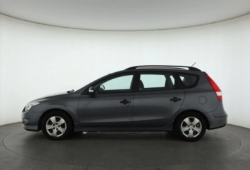 Hyundai i30 I CW Facelifting 1.4 DOHC 109KM 2011 Hyundai i30 1.4 CVVT, Klima, zdjęcie 2