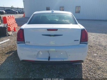 Chrysler 300C II 2021 Chrysler 300 Touring L 2021 3.6l 3.6 Benzyna 292KM, zdjęcie 4