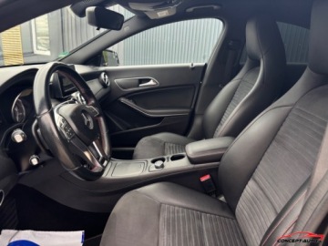 Mercedes CLA C117 Coupe 1.6 200 156KM 2014 Mercedes-Benz CLA AMG Navi Parkdistance Led Xenon Automat 1.6 Benzyna 156KM, zdjęcie 18