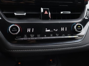 Toyota Corolla XII Hatchback 1.2 Turbo D-4T 116KM 2020 Toyota Corolla 1.2 Turbo, Salon Polska, zdjęcie 11